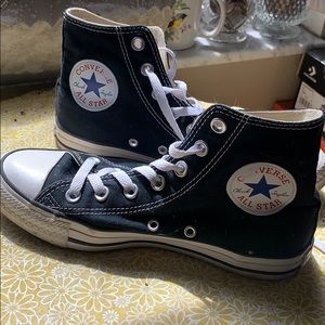 Black converse high top